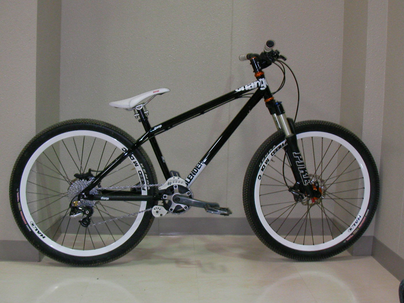 Charge Bikes Blender フレームのみ