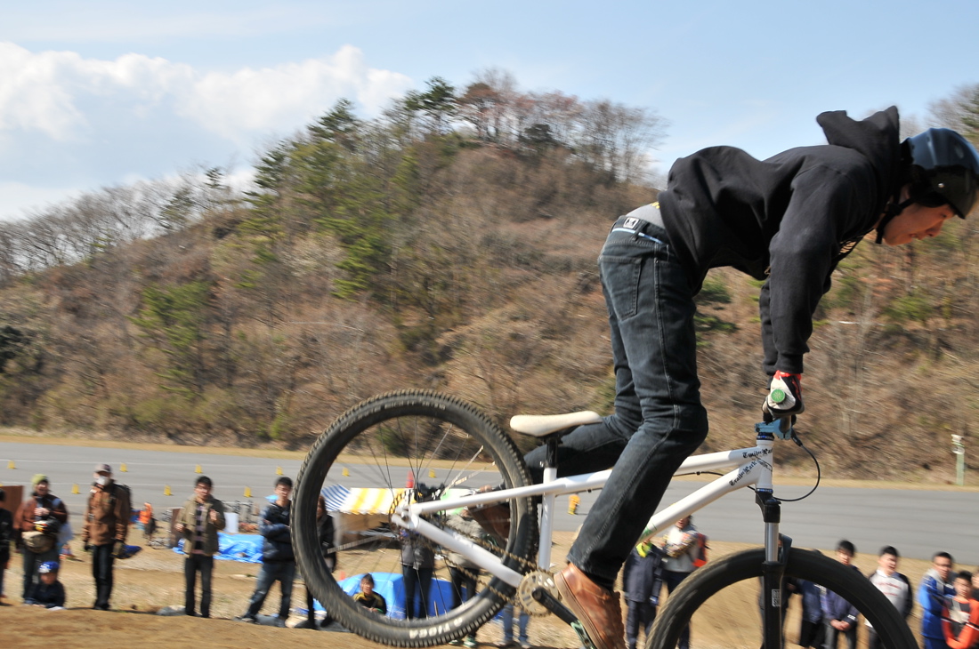 JBMXFスーパーシリーズ特別戦：修善寺BMXトラックVOL8：MTBスーパージャンプパフォーマンスDAY2_b0065730_6555667.jpg