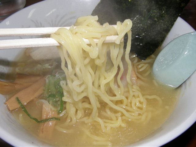 ラーメン茶湖_d0153062_8371697.jpg