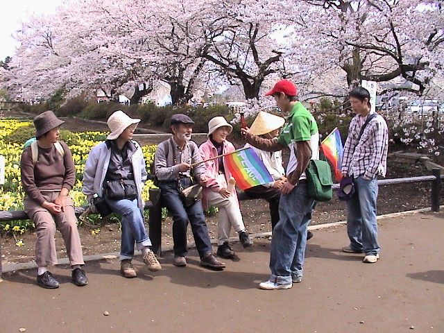地域の花巡りピースウォーク_e0105099_11231785.jpg