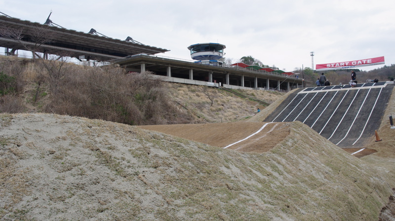 修善寺遠征日記VOL１：DAY1（３月２８日）コース練習〜コース外の風景_b0065730_20485613.jpg