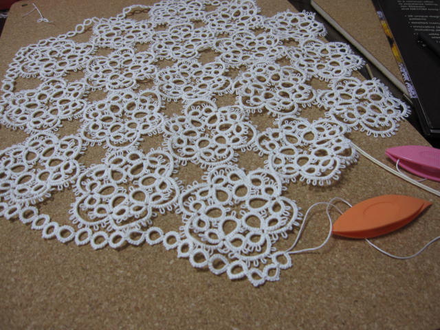 タティング（＾＾）doily～製作中２段目_e0175885_16315910.jpg