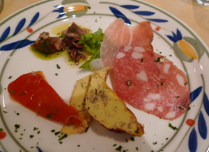 クチーナさん(イタリア家庭料理)のランチ_b0142989_19232818.jpg