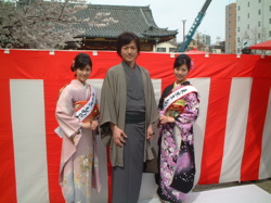 春のうららの隅田川〜_f0110089_1859151.jpg