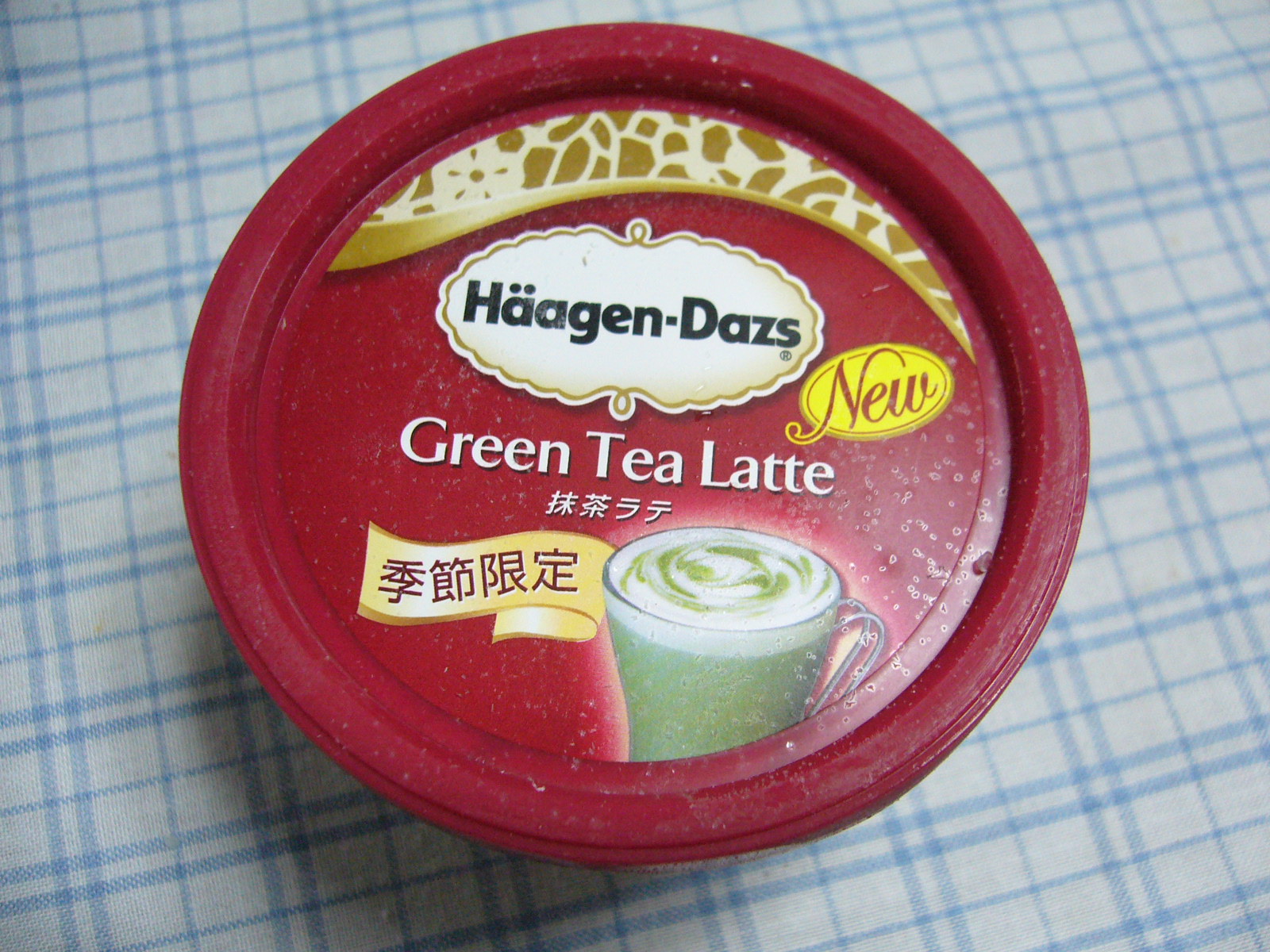 ハーゲンダッツ　抹茶ラテ_c0125808_1931966.jpg