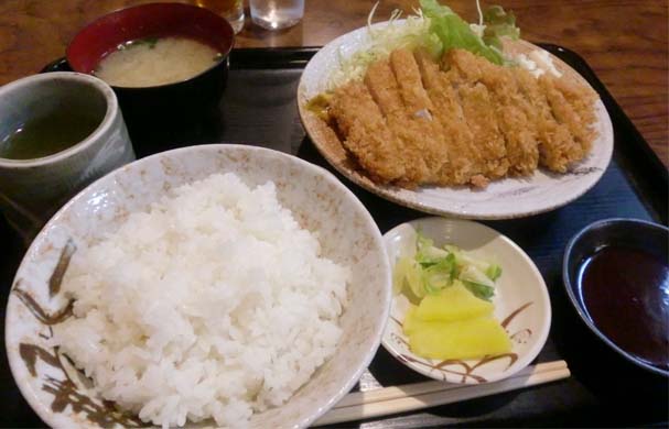 キッチンたうち 静岡市駿河区曲金 オレンジバンド 幼稚な舌べら 静岡グルメ食べ歩き