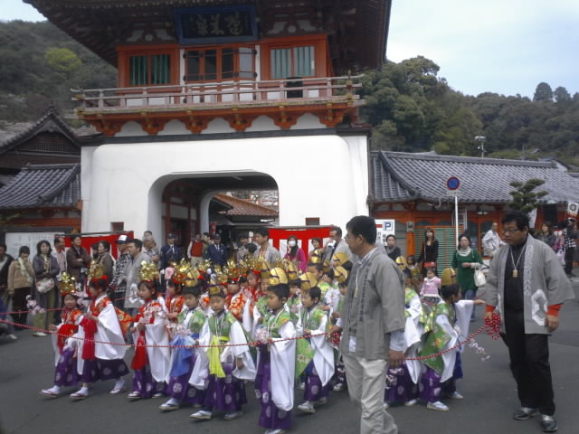 武雄温泉春まつり　武雄人倶楽部飾り神輿！！_b0130261_2211784.jpg