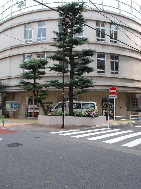 東京都中央区立明正小学校(昭和モダン建築探訪)_f0142606_2224686.jpg