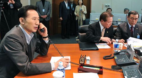 号外!北朝鮮ロケットついに発射〜日本政府発表_d0123476_1357922.jpg
