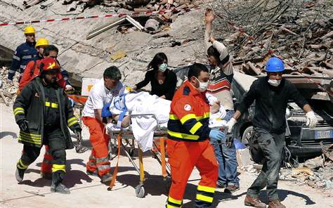 速報!イタリア中部大地震発生、死者百名以上被災者数万人!_d0123476_21103797.jpg