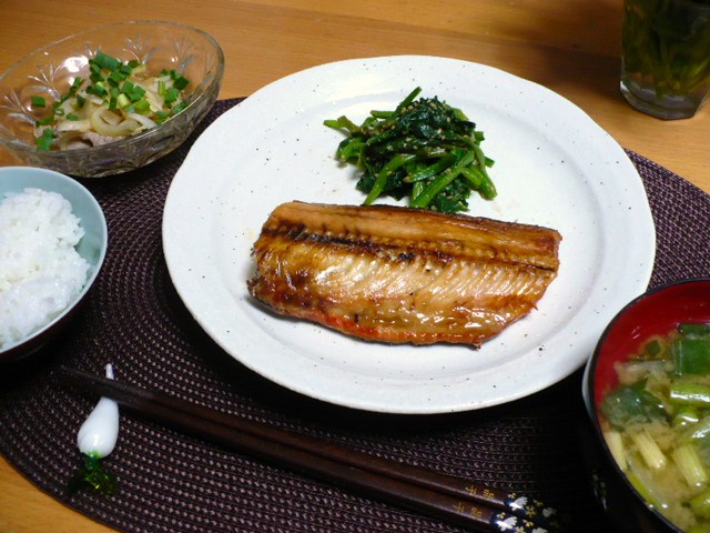焼き魚定食 ホッケ 台所の窓から
