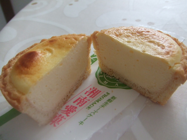 新鮮生チーズケーキ 湘南愛菓_f0076001_2241584.jpg