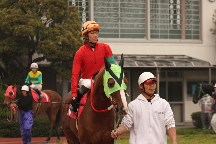 高橋利幸騎手、高知競馬初勝利~_a0077663_18104924.jpg