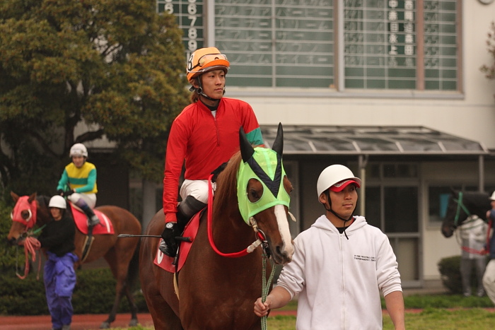 高橋利幸騎手、高知競馬初勝利～_a0077663_18104924.jpg