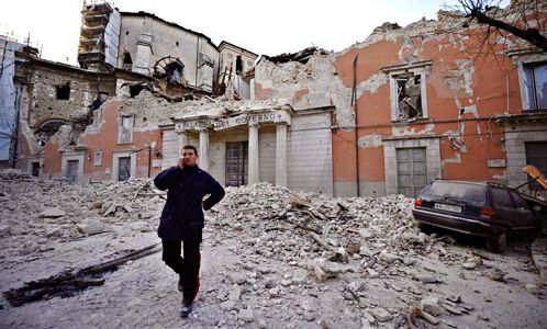 速報!イタリア中部大地震発生、死者百名以上被災者数万人!_d0123476_20121671.jpg