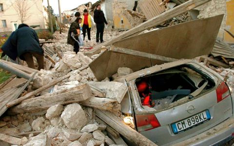 【イタリア中部地震 第2報】激甚被害で非常事態宣言!_d0123476_8554283.jpg