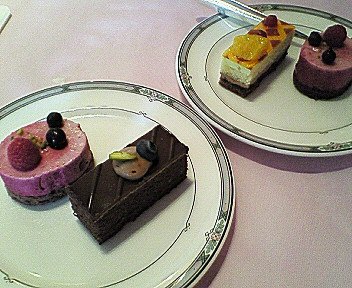 海老名オークラ アルエット 食事も美味しいけど ケーキが嬉しい Chokoballcafe