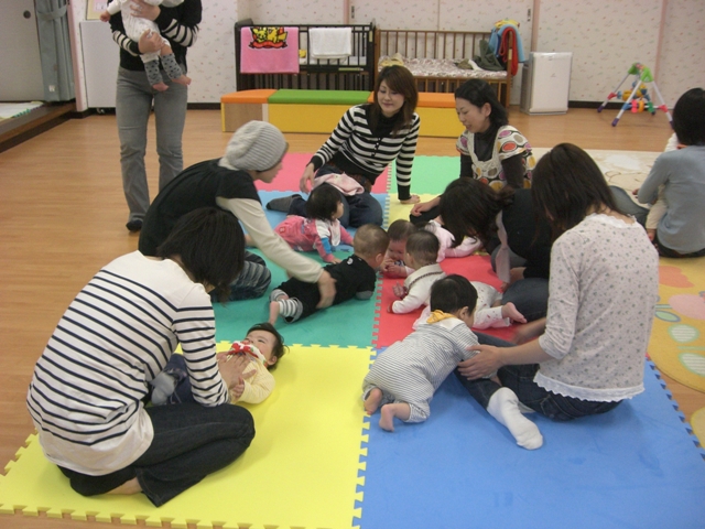 2009.04.08 親子でリラックスヨガ_f0142009_13262017.jpg