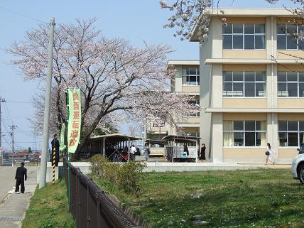 石川県小松市の高校の入学式でした_f0103062_15323270.jpg