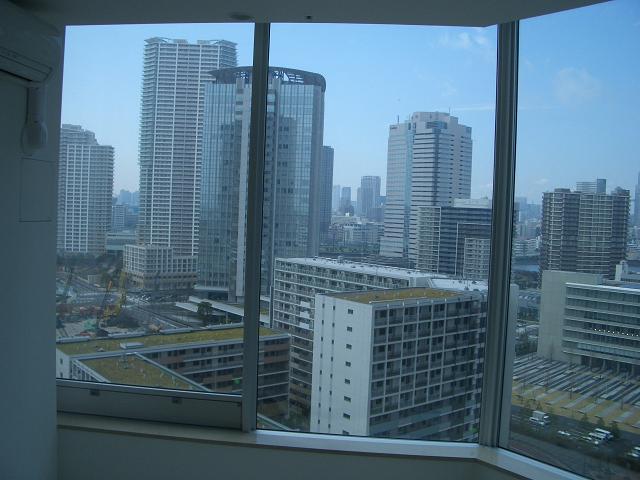 カーテン屋泣かせの窓_e0133255_1914189.jpg