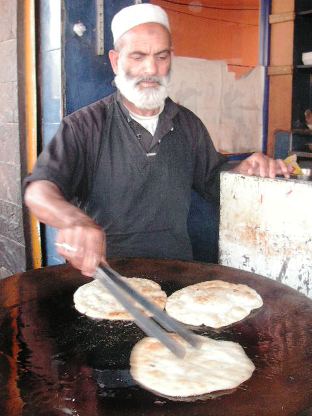 チキン・ロール・パラタ_f0112655_22125699.jpg