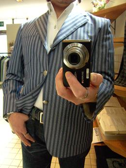 “ハイブリッド”仕立て 【Sartoria PLUM】 アンコンジャケット ハウスモデル編_c0177259_2326559.jpg
