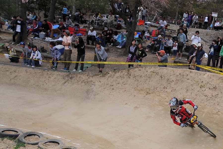 2009JBMXF開幕戦広島土師ダムVOL8：ボーイズ11~16才クラス決勝　_b0065730_23162377.jpg