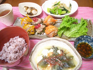 2009.4.14　みんなで作って　シューマイランチ！_e0175443_1538529.jpg