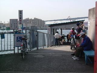 大阪市内の渡船場_f0150767_8562987.jpg