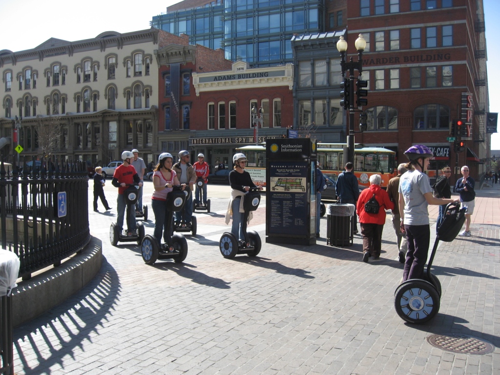 セグウェイ　Segway_a0118179_12381350.jpg