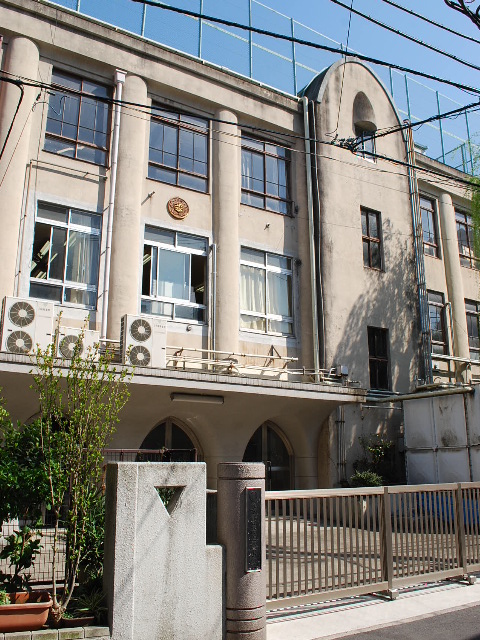 東京都台東区立旧坂本小学校(大正モダン建築探訪)_f0142606_21393016.jpg