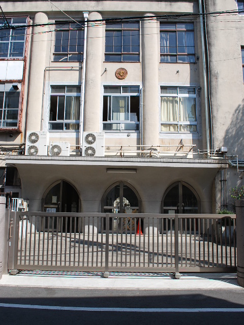 東京都台東区立旧坂本小学校(大正モダン建築探訪)_f0142606_21482325.jpg