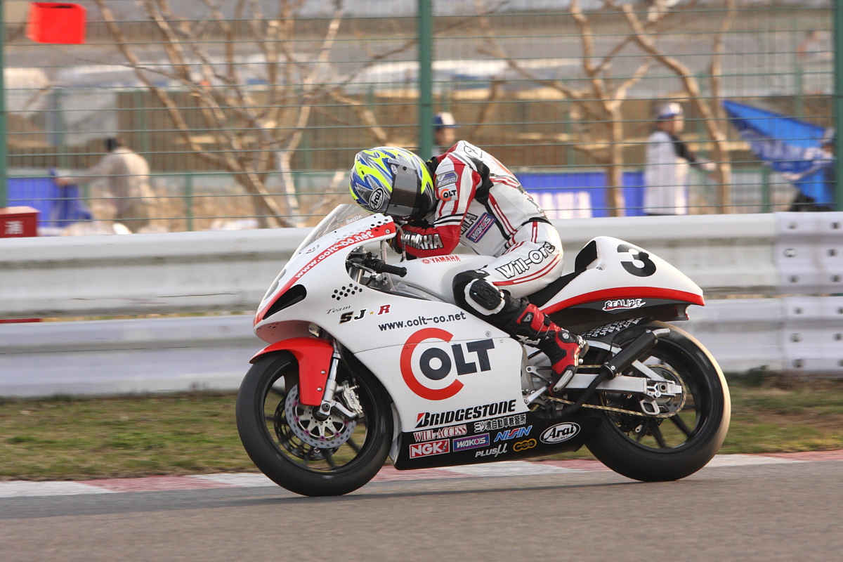 MFJ Round1 筑波、GP250 決勝_f0129635_5134471.jpg