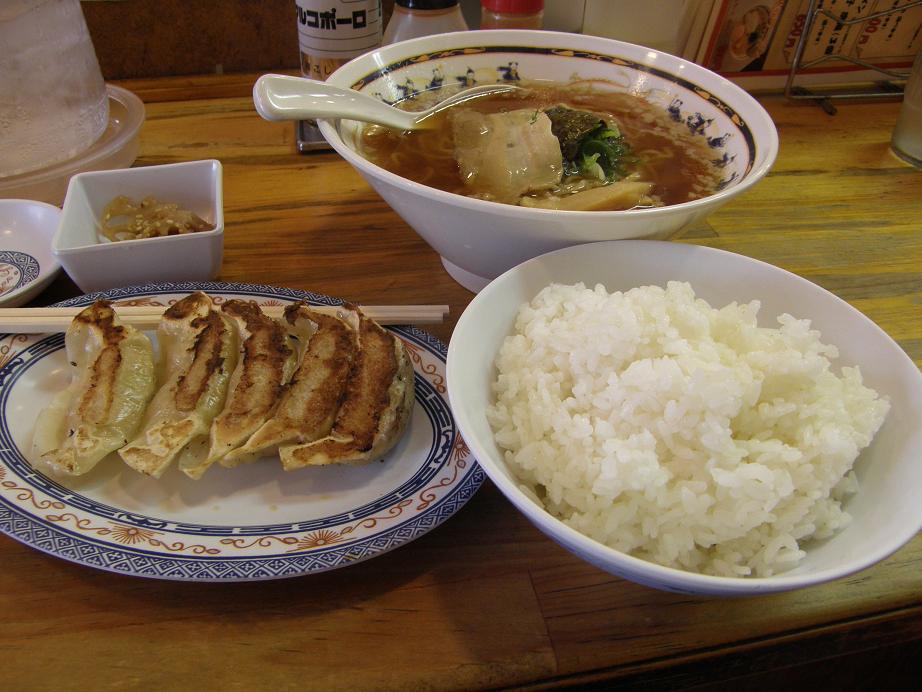 びっくりラーメン 関目店_c0118393_10132858.jpg