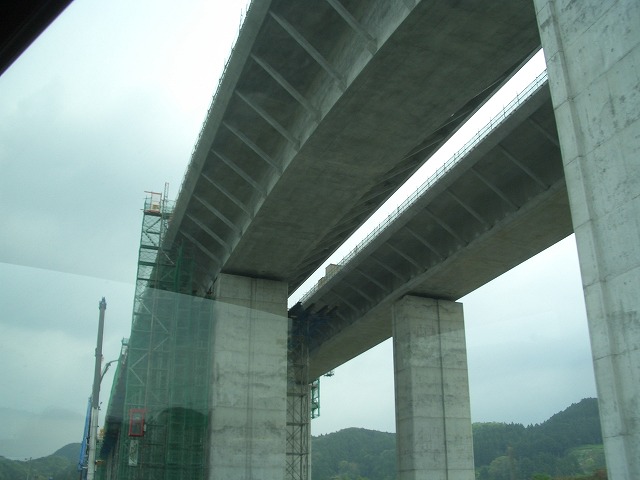 新東名(第二東名)の建設が急ピッチで進んでいます!_f0141310_22404598.jpg