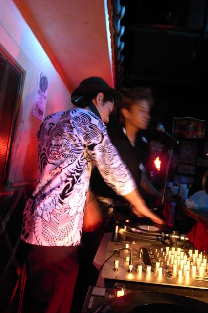 d0075828_1302958.jpg