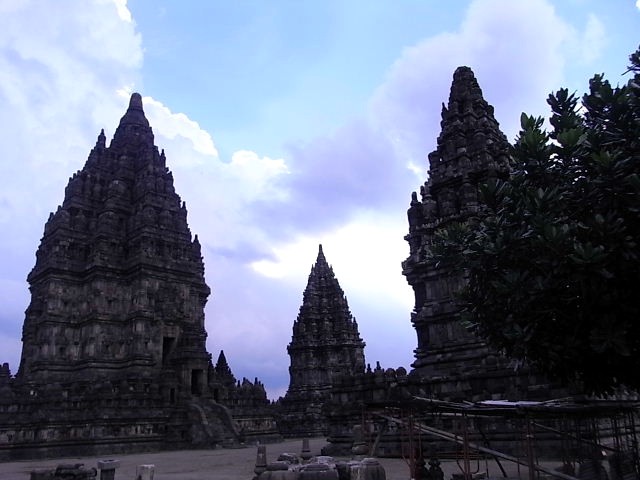 ジャワ島　　プランバナン寺院群　Candi Prambanan　_c0011649_16122138.jpg