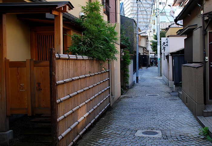 08神楽坂 かくれんぼ横丁 天孝 辺りを デジカメ散歩写真 08神楽坂 かくれんぼ横丁 天孝 辺りを デジカメ散歩写真