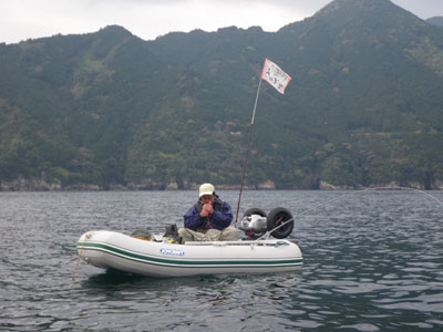 平成21 年4月4日 学校で赤提灯?_a0107644_14414164.jpg