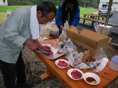 平成21 年4月4日 学校で赤提灯?_a0107644_154107.jpg