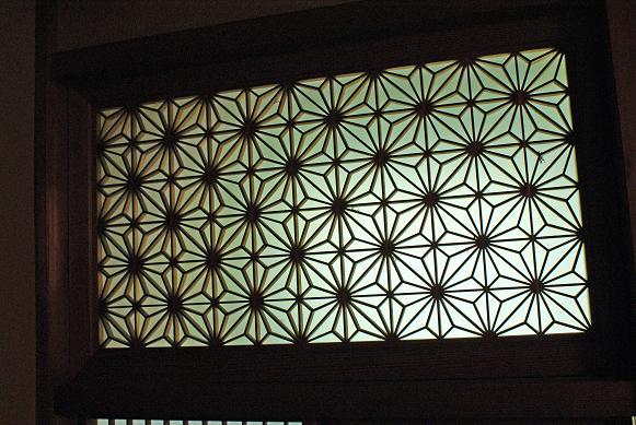 暖簾をくぐると別世界:京都嵐山・花月園福家 鯉の甘露煮が絶品_b0063958_20583667.jpg