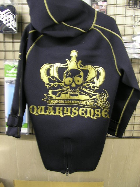 クエーキーセンス ウエットコート XL 美品】QUAKYSENSE ウェットコート