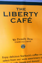 スタッテン島行き無料フェリーのデッキで飲むビール!_b0007805_0284298.jpg