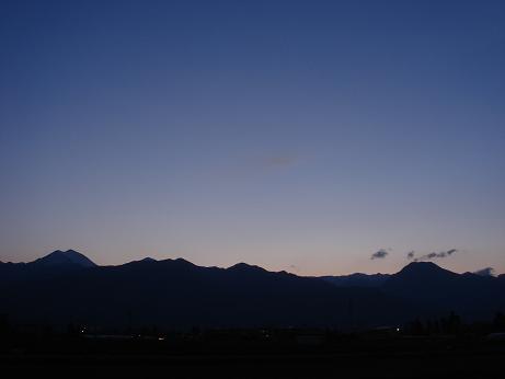 午後7時前の安曇野の空の色_a0014840_21195191.jpg