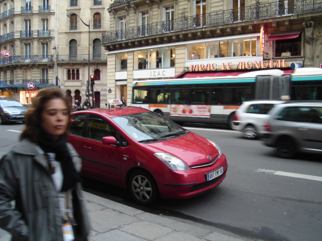 おフランスのクルマ事情_e0003660_0114528.jpg