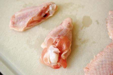 食べ過ぎ覚悟の(笑)手羽先のシンプル塩揚げ♪_d0104926_712568.jpg