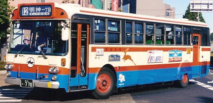 奈良交通 いすゞK-CJA600 +川重_e0030537_22201344.jpg