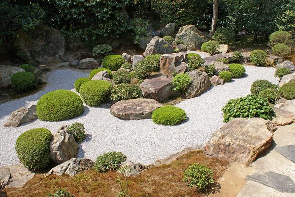 妙心寺退蔵院の2つの庭_b0063958_2315548.jpg