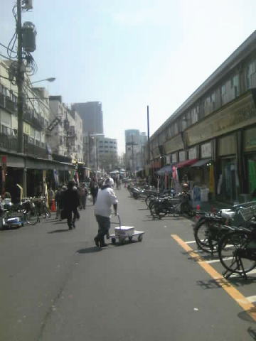 築地・・？_f0201276_1735269.jpg