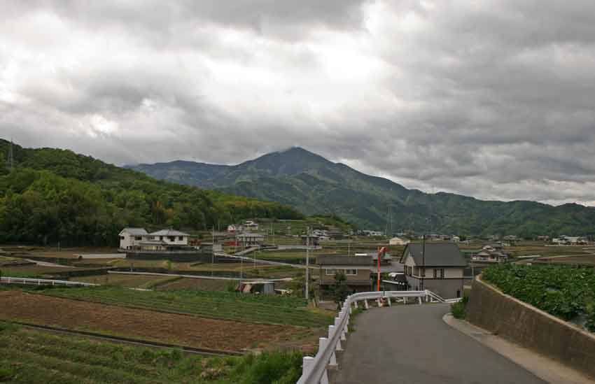 自転車で「阿波忌部」の史蹟巡り-2♪_d0058941_17553968.jpg